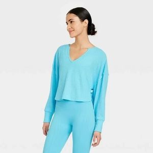 Joylab Top’s | Joylab Waffle knit Vneck Relaxed Fit Cropped Sky Blue Size:Small